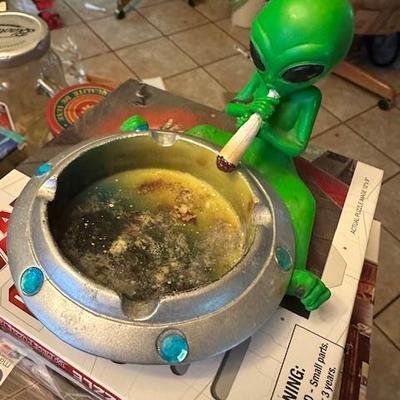 Sale Photo Thumbnail #100