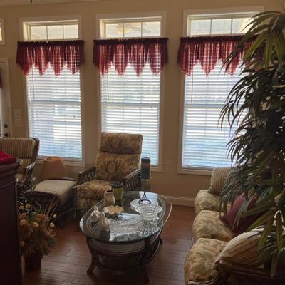 Sale Photo Thumbnail #3