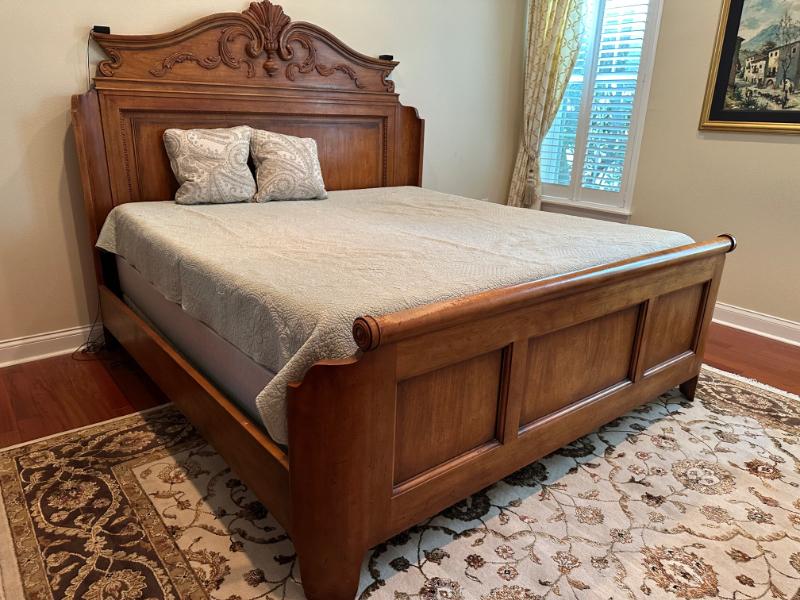 Sale Photo Thumbnail #54