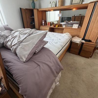 Sale Photo Thumbnail #154