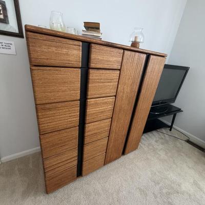 Sale Photo Thumbnail #160