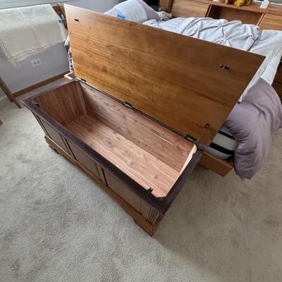 Sale Photo Thumbnail #153