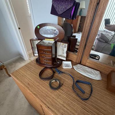 Sale Photo Thumbnail #157