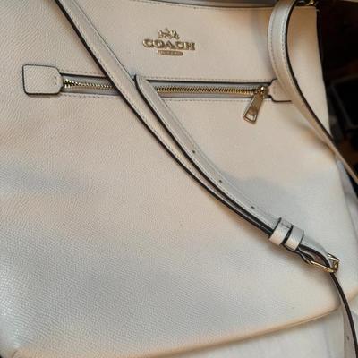 Sale Photo Thumbnail #81