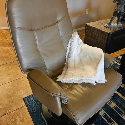 Sale Photo Thumbnail #294