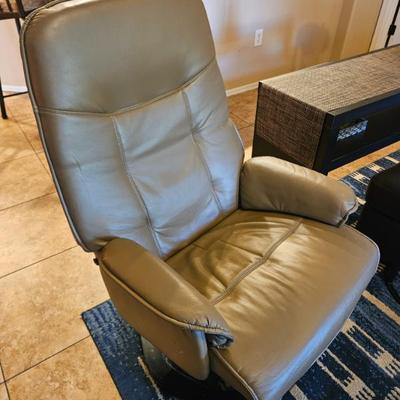 Sale Photo Thumbnail #44