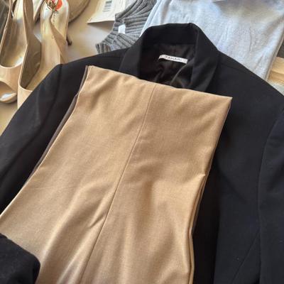 Sale Photo Thumbnail #102