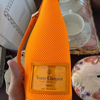 Sale Photo Thumbnail #190