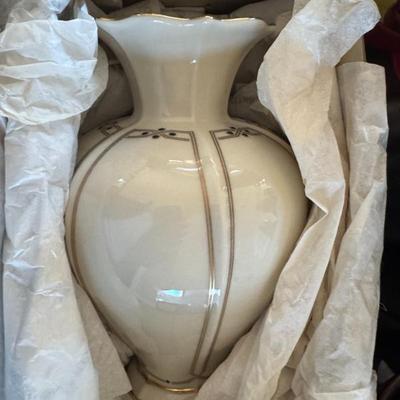 Sale Photo Thumbnail #193