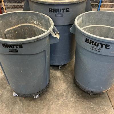 Brute Large Trash Cans on Wheels - HUGE Selection of Household and Construction Tools 