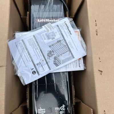 LiftMaster LJ8950W Garage Door Kit (1 of 14 new in box) - HUGE Selection of Household and Construction Tools 