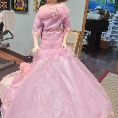 Selection of Toys, Dolls and Collectibles 