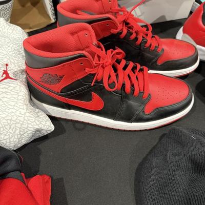 Sale Photo Thumbnail #81