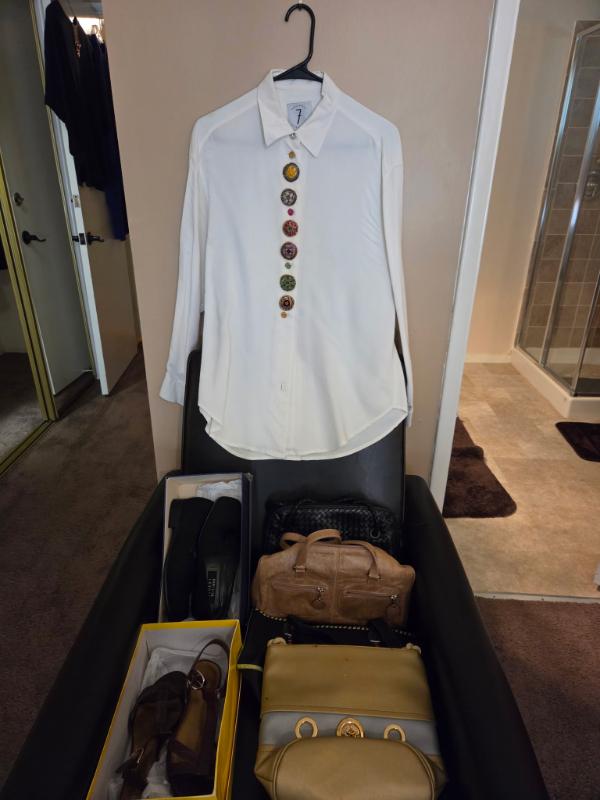 Sale Photo Thumbnail #3