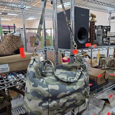 Sale Photo Thumbnail #402