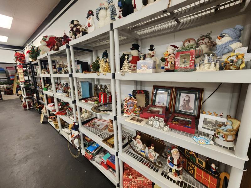 Sale Photo Thumbnail #4