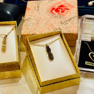 Sale Photo Thumbnail #142