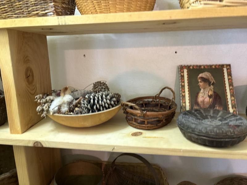 Sale Photo Thumbnail #163