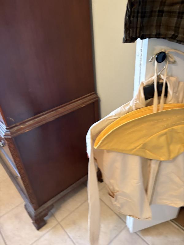 Sale Photo Thumbnail #170