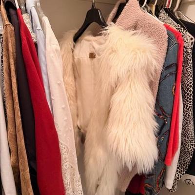 Sale Photo Thumbnail #199