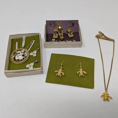 Jewelry Sets - Premier Designs, Swan Necklace + Bee Clip On Earrings