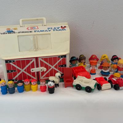 Fisher Price Barn Plus Newer and Vtg People, Accessories 