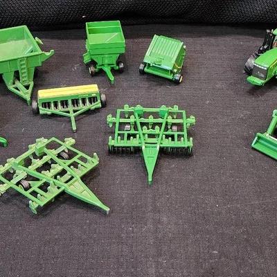 Large Lot John Deere 1:64 Scale Tractors & Farm Equipment
