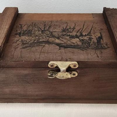 Running Deer Wooden Crate (Storage or Ammo)