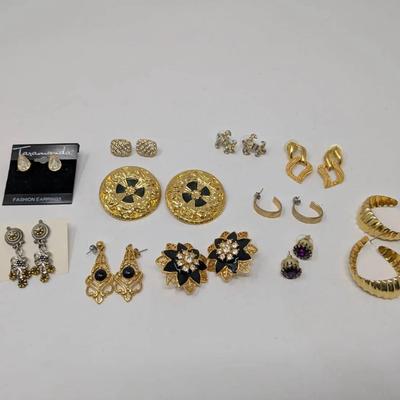 Gold Toned Fashion Earrings