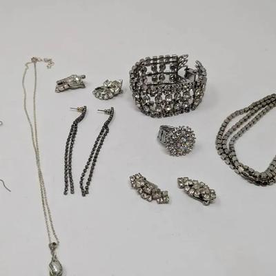 18kgp Pearl Necklace+ Earrings - Rhinestone Earrings + Necklace + Bracelet 