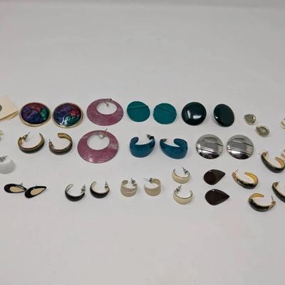 Vintage Metal/Enameled Earrings