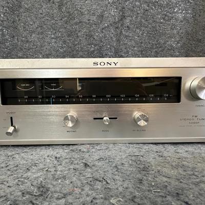 Sony FM Stereo Tuner 5000F | Solid State 14-Transistor Component