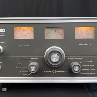 Trio Kenwood 9R-59DS Tube Shortwave Receiver | Multi-Band Communications Radio