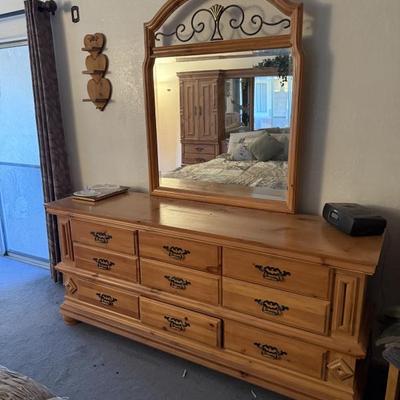 Dresser 