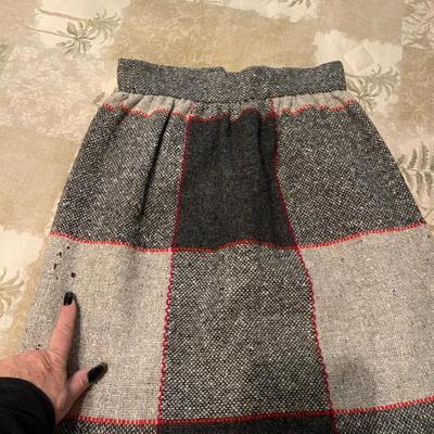 Vintage skirt ( moth holes ) 