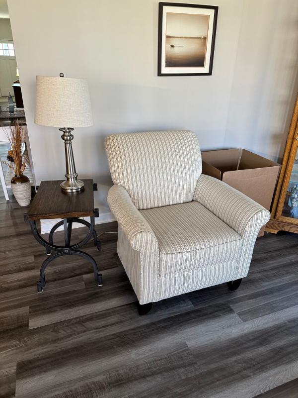 Sale Photo Thumbnail #10