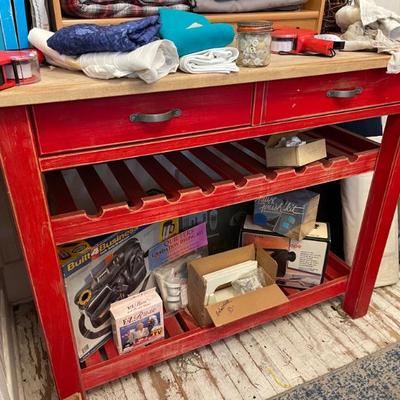 Nice solid kitchen piece 