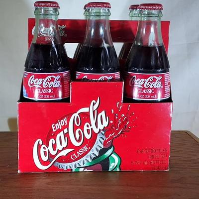 1990s Coca-Cola Classic 8 oz Glass Bottles DENVER BRONCOS– Six-Pack with Carrier