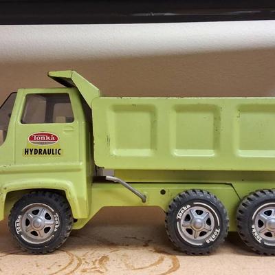 Vintage Tonka Hydraulic Dump Truck
