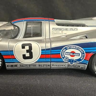 Universal Hobbies 1:18 Porsche 917 Martini Racing Team Die-Cast Model