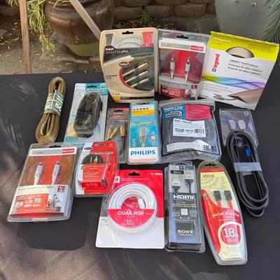 New Sealed Audio/ Video Cable Lot 