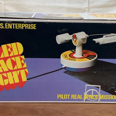 Vintage 1970s Remco Star Trek U.S.S. Enterprise Controlled Space Flight toy