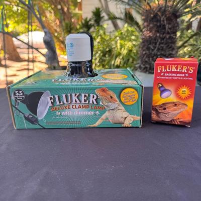 Fluker’s Deluxe Clamp Lamp & Bulb