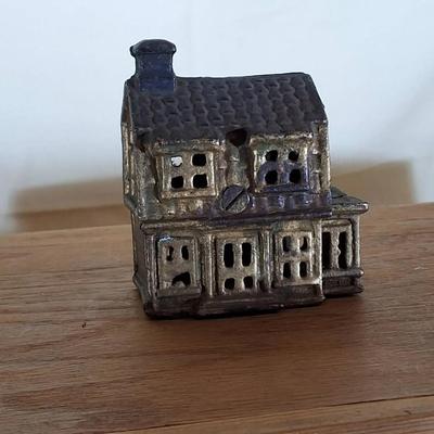 Vintage Cast Iron House Still Bank