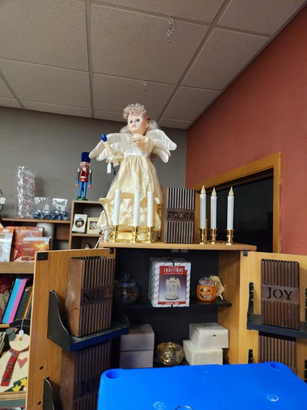 Sale Photo Thumbnail #46