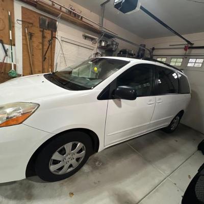 2008 Toyota Sienna, 125k miles