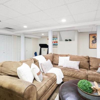 Sale Photo Thumbnail #137