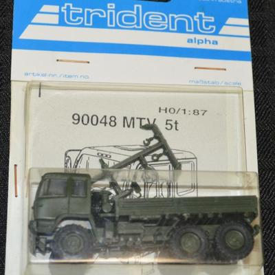 Sale Photo Thumbnail #497