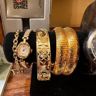 Sale Photo Thumbnail #117