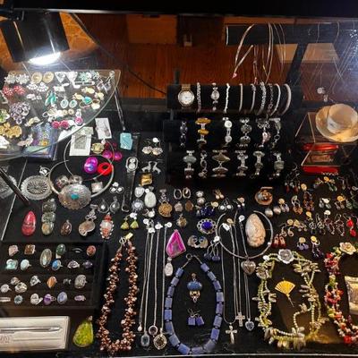 Sale Photo Thumbnail #119